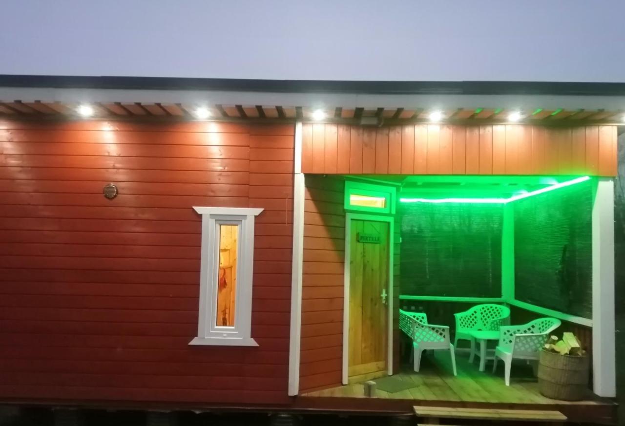 فيلا Zalioji Paduyelis المظهر الخارجي الصورة